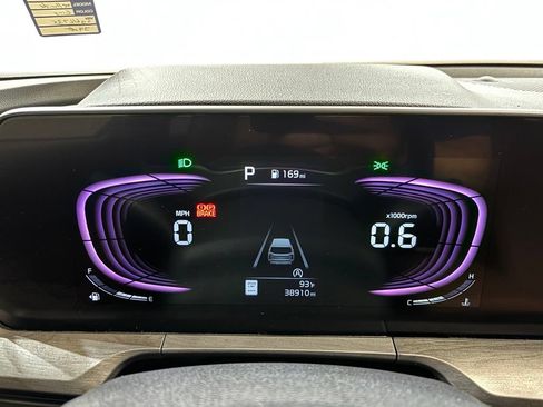 Used 2025 Kia Telluride EX X-Line AWD/4WD image 18