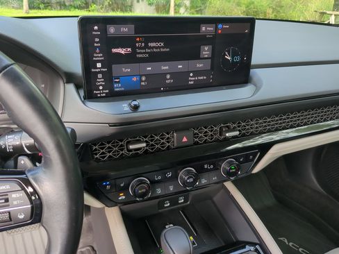 Used 2024 Honda Accord Touring image 13
