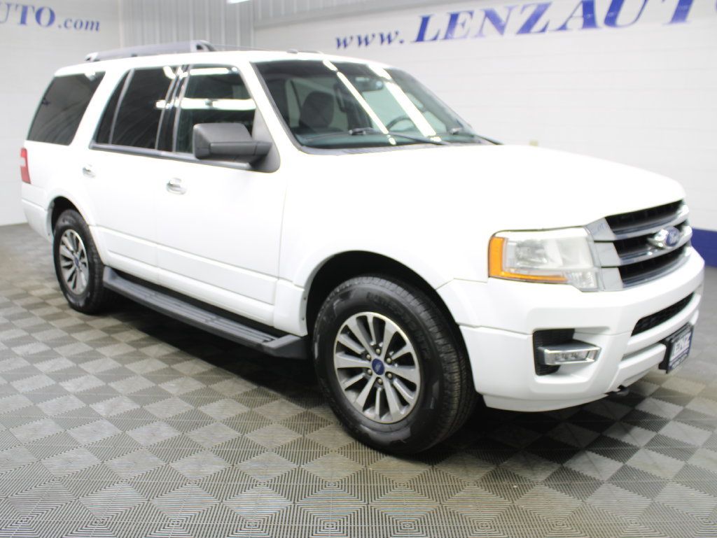 Used 2016 Ford Expedition XLT AWD/4WD image 3