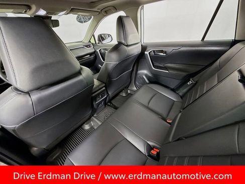 Used 2025 Toyota RAV4 XLE Premium image 10