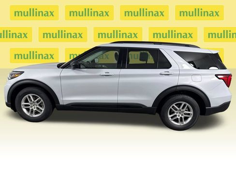 New 2026 Ford Explorer Active RWD image 11