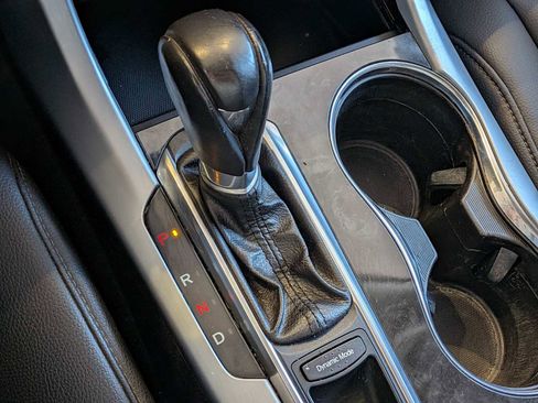 Used 2019 Acura TLX image 29