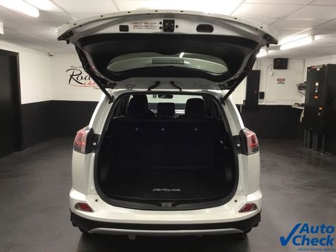 Used 2016 Toyota RAV4 Limited AWD/4WD image 12