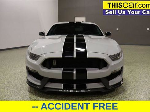 Used 2017 Ford Mustang Shelby GT350 image 2