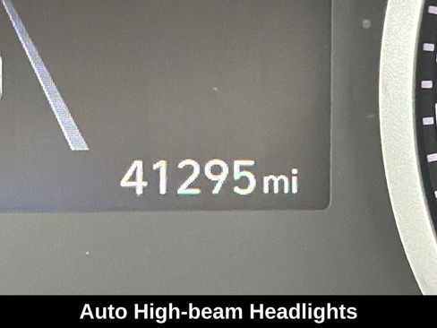 Used 2023 Hyundai Santa Fe SEL w/ Cargo Package AWD/4WD image 19