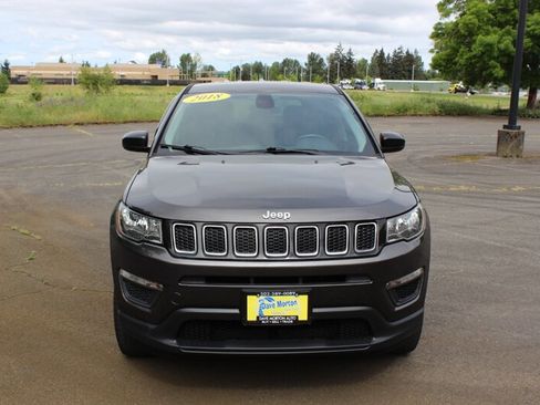 Used 2018 Jeep Compass Sport w/ Cold Weather Group AWD/4WD image 6