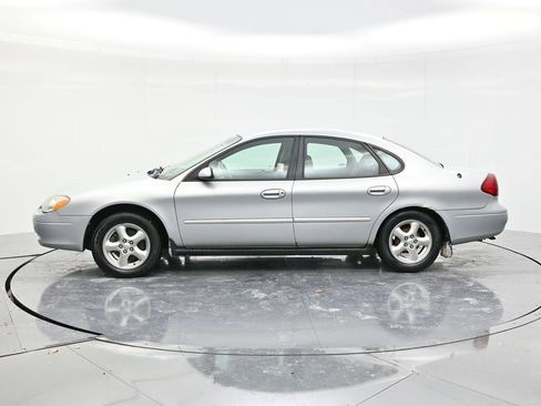 Used 2002 Ford Taurus SE image 8
