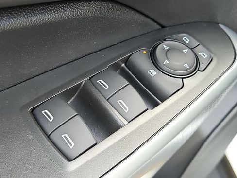 New 2026 Chevrolet Trax LS w/ LS Convenience Package FWD image 23