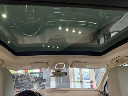 Used 2017 Audi Q7 3.0T Premium Plus image 37