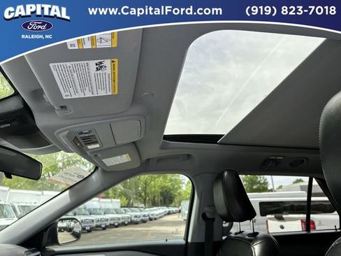Certified 2023 Ford Explorer XLT w/ Equipment Group 202A AWD/4WD image 23