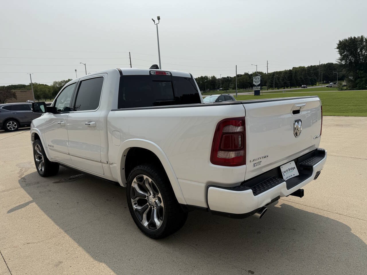Used 2020 RAM 1500 Limited AWD/4WD image 3