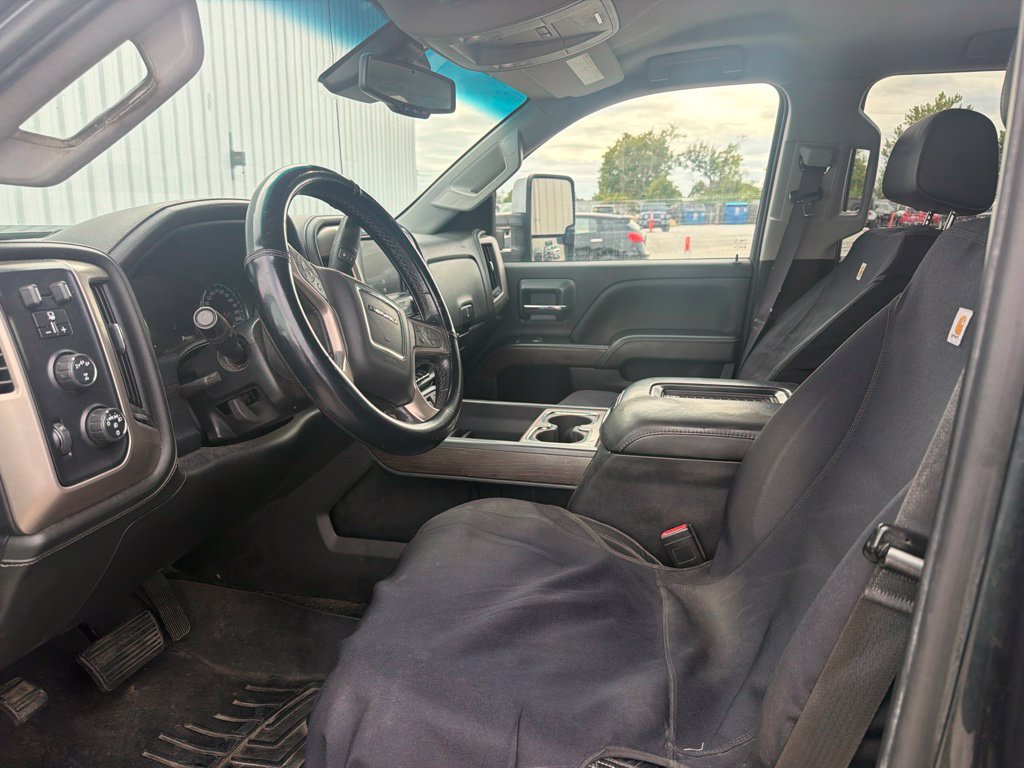 Used 2018 GMC Sierra 2500 Denali w/ Duramax Plus Package AWD/4WD image 2
