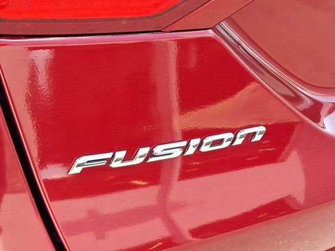 Used 2015 Ford Fusion SE w/ Equipment Group 202A FWD image 24