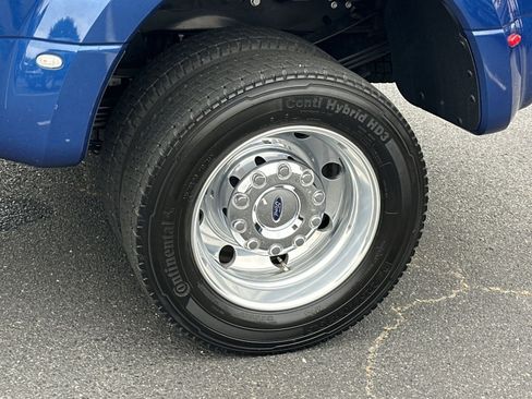 Used 2022 Ford F450 Limited w/ FX4 Off-Road Package image 13