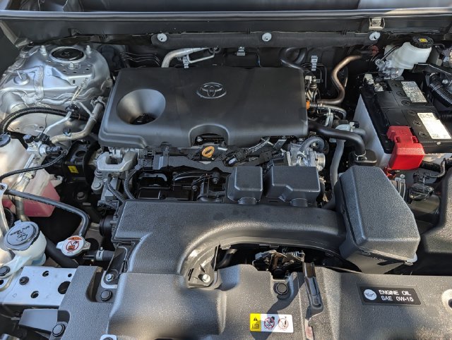 Used 2025 Toyota RAV4 XLE FWD image 34