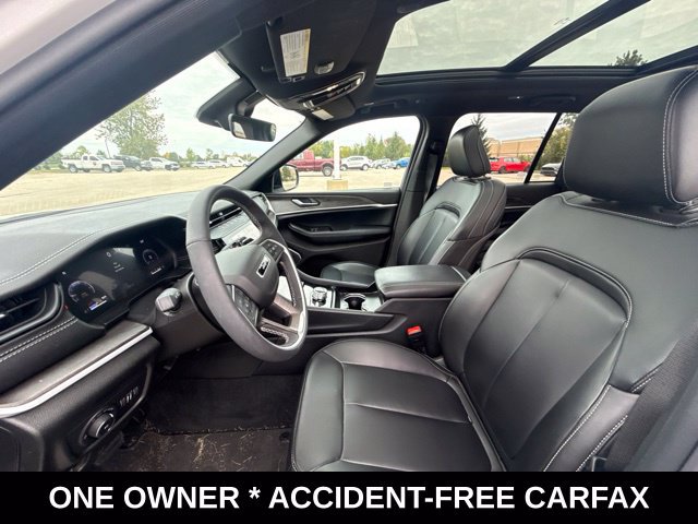Used 2026 Jeep Grand Cherokee Limited w/ Limited Altitude Package AWD/4WD image 19