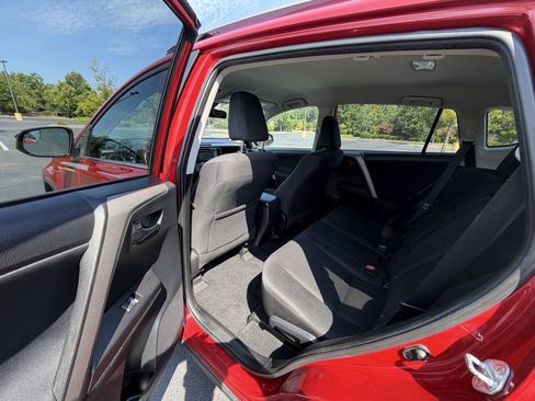 Used 2017 Toyota RAV4 LE w/ Carpet Mat Package FWD image 13