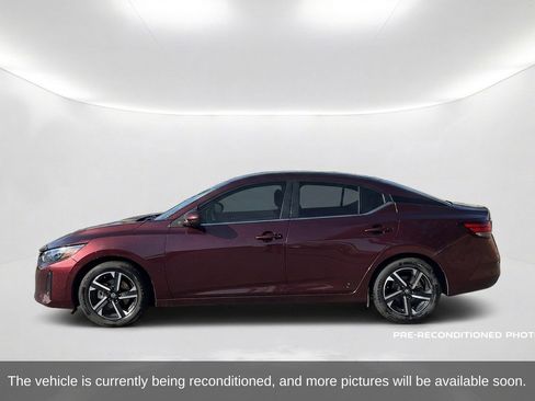 Used 2024 Nissan Sentra SV FWD image 9