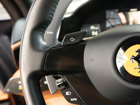 Used 2021 Ferrari Roma RWD image 28