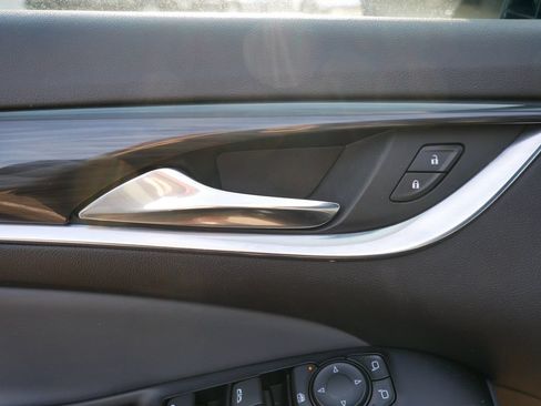 Used 2024 Buick Enclave Essence w/ Trailering Package, 5000 lbs. AWD/4WD image 15