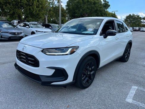 Used 2024 Honda HR-V Sport image 2