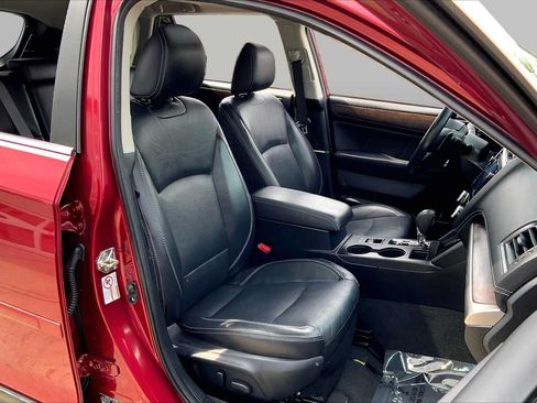 Used 2019 Subaru Outback 2.5i Limited AWD/4WD image 8
