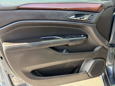 Used 2013 Cadillac SRX Luxury w/ LPO, U-Rail D-Rings Package FWD image 14