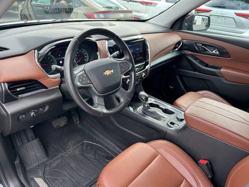 Used 2021 Chevrolet Traverse High Country AWD/4WD image 9