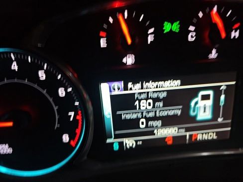 Used 2019 Chevrolet Traverse LT image 23