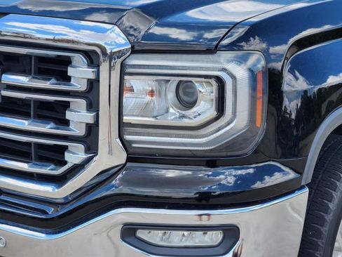 Used 2018 GMC Sierra 1500 SLT w/ Texas SLT Premium Package RWD image 9