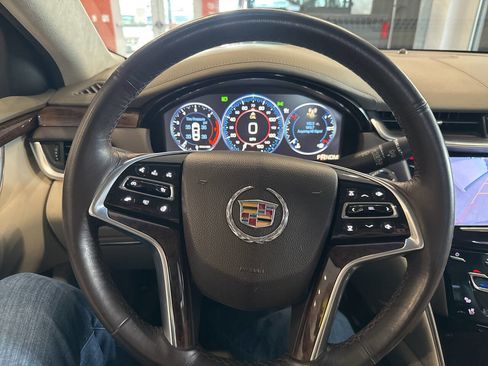Used 2014 Cadillac XTS Platinum image 34