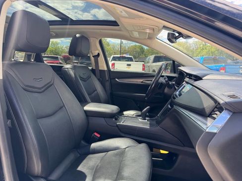 Used 2019 Cadillac XT5 Luxury AWD/4WD image 13