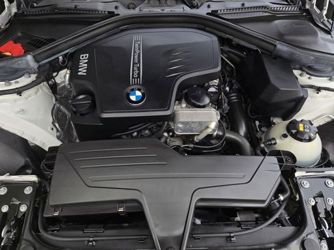 Used 2018 BMW 320i xDrive Sedan image 25
