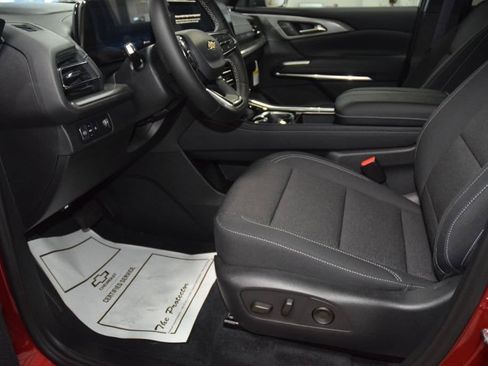 New 2026 Chevrolet Traverse LT w/ Driver Confidence Package FWD image 37