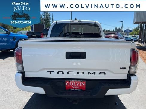 Used 2022 Toyota Tacoma TRD Sport w/ Black Out Package (TMS) AWD/4WD image 28