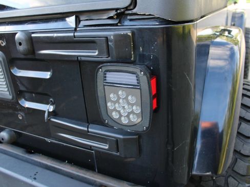 Used 2006 Jeep Wrangler X w/ Jeep 65th Anniversary Edition image 35