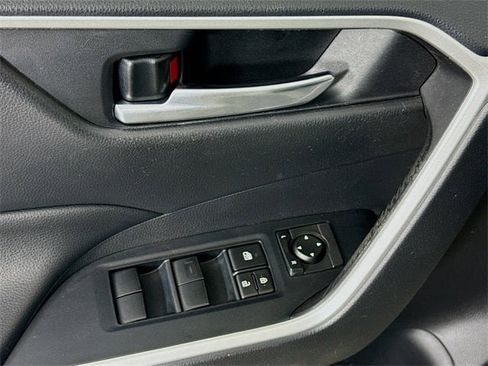 Certified 2019 Toyota RAV4 XLE w/ Convenience Package image 17