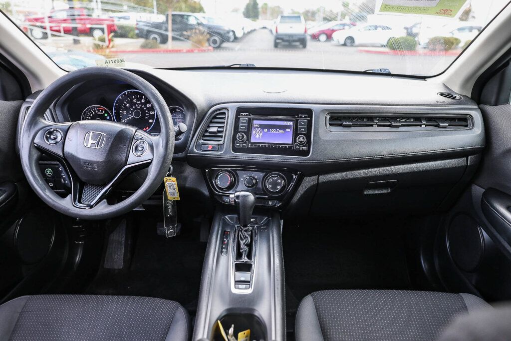 Used 2019 Honda HR-V LX image 2