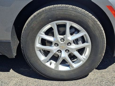 Used 2024 Chevrolet Equinox LT AWD/4WD image 32