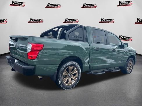 Used 2024 Nissan Titan SV w/ SV Bronze Edition Package RWD image 5