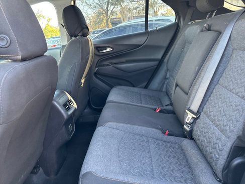 Used 2023 Chevrolet Equinox LT image 11