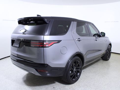 Used 2025 Land Rover Discovery Dynamic SE AWD/4WD image 7