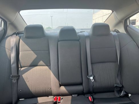 Used 2025 Nissan Altima 2.5 SV FWD image 38