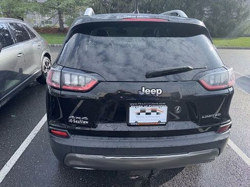 Used 2019 Jeep Cherokee Limited image 5