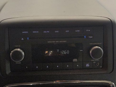 Used 2014 Dodge Grand Caravan SXT image 25