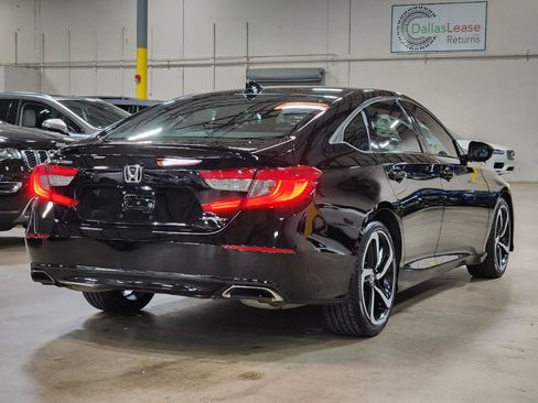 Used 2019 Honda Accord Sport image 8