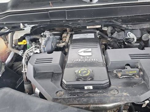 Used 2019 RAM 2500 Tradesman w/ Chrome Appearance Group AWD/4WD image 8