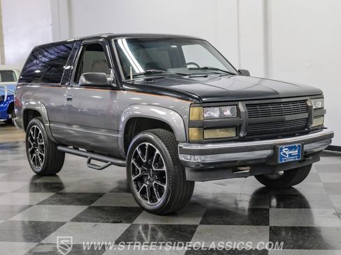 Used 1995 Chevrolet Tahoe 4WD 2-Door image 14