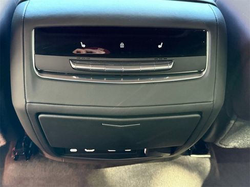 Certified 2024 Cadillac Escalade ESV Sport Platinum w/ LPO, ONYX Package image 21