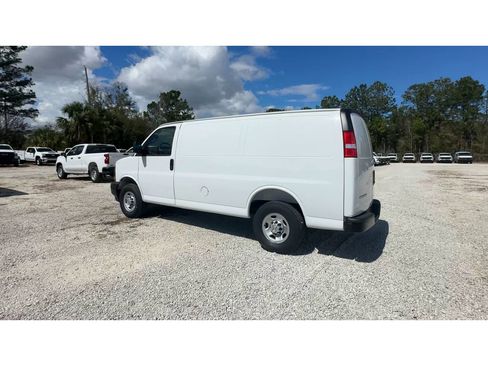 New 2025 Chevrolet Express 2500 w/ Driver Convenience Package image 4